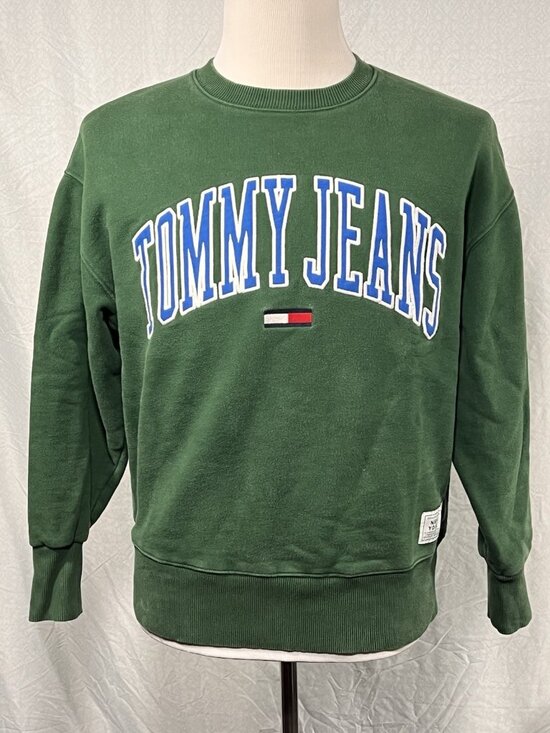 Tommy Hilfiger Tops - Women’s Size Medium Tommy Jeans Crewneck Sweatshirt Spell Out Green Flag Heavy